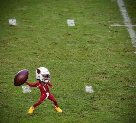 Kyler memes - 1.3K Likes, TikTok video from NFL MEMES (@nflmemes_tiktok): "Kyler Murray been wayching way too mich of The Longest Yard 💀 #NFL #Football #Cardinals #Arizona #Body #FakeBody". Football. IT'S GETTING HOT - NLE Choppa.